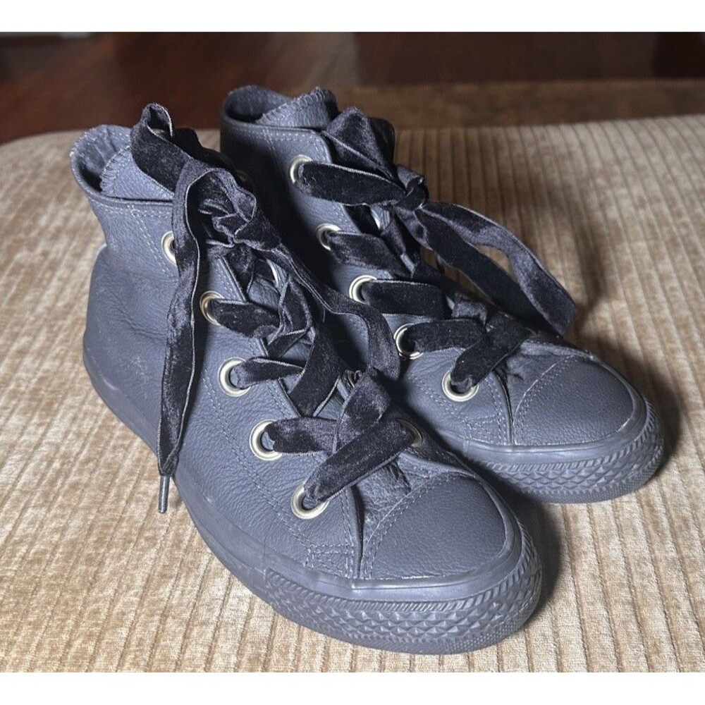 Converse Chuck Taylor All Star High Top Black Leather Size 8 Velvet Laces